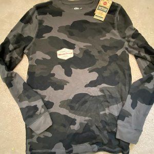 NWT Camo long sleeve shirt